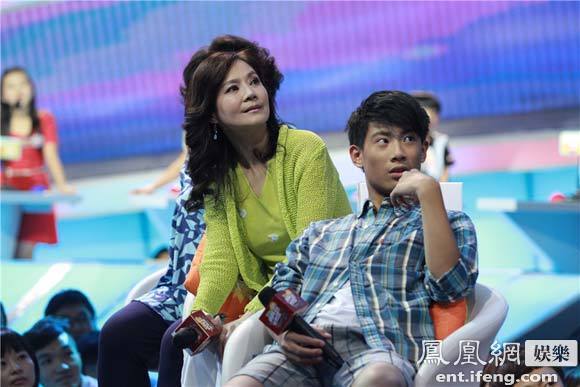 妈妈听我说乐嘉盛赞六六儿子必成情圣图