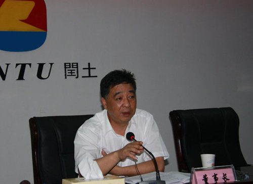 阮加根坠亡:讳莫如深的意外事故