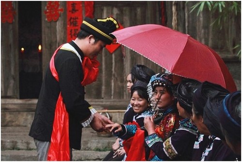 颜振豪贵州上演抢婚大戏