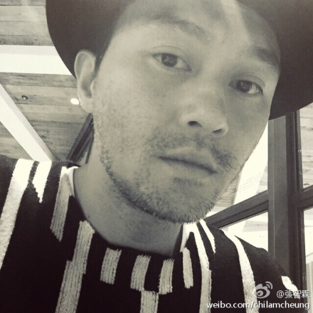 张智霖胡渣满脸变沧桑大叔网友大呼大仙这么帅