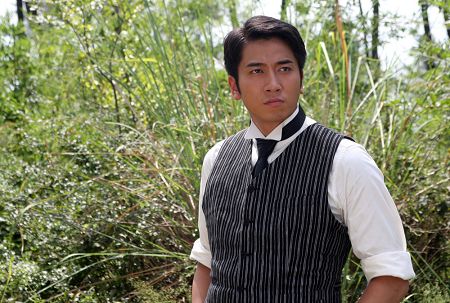 《大丫鬟》吴卓羲在剧中饰演大军阀之子,他演的内地剧《大丫鬟》在