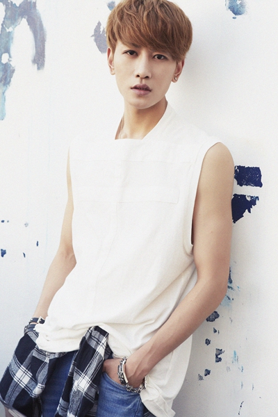 李柏霄新歌录音花絮曝光 superjunior作曲家操刀