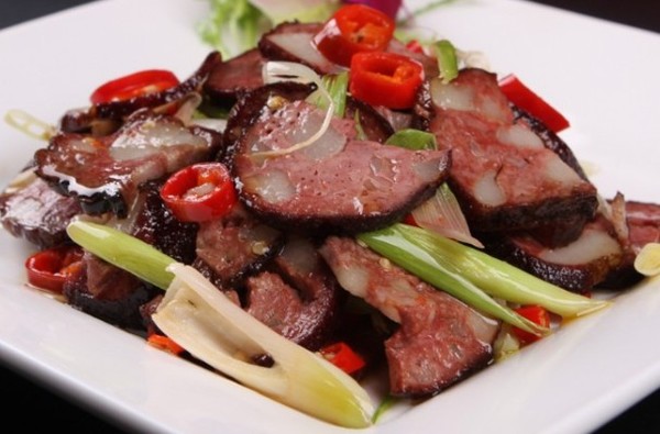 【本网综合】年夜饭,来点别致的贵州菜|食品|腊肉_凤凰资讯