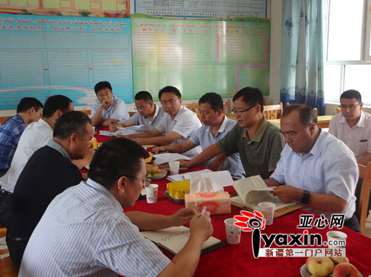 阿克苏地委书记窦万贵一行调研新疆农业大学访惠聚工作组