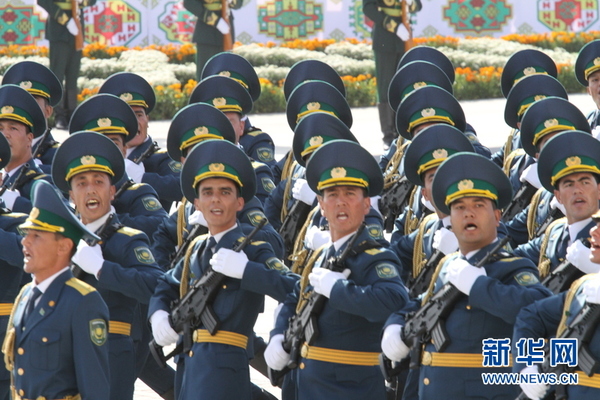 土库曼斯坦阅兵2021图片