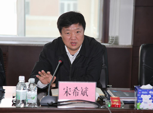 全国人大代表,哈尔滨市长宋希斌