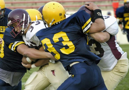 危险运动!研究表明43%美式橄榄球运动员脑部有伤