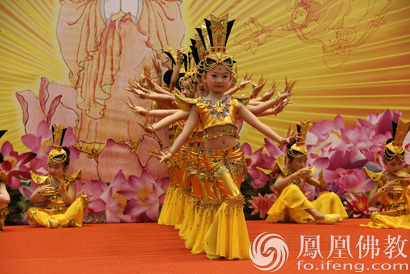 香港佛教界观塘区浴佛典礼圆满举行