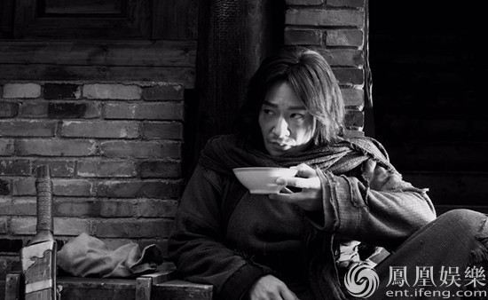 《老九门》"六爷"李宗翰登场 为戏"自残"毁形象