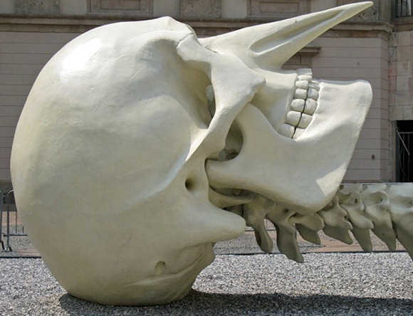 罗马惊现巨型骷髅(组图)