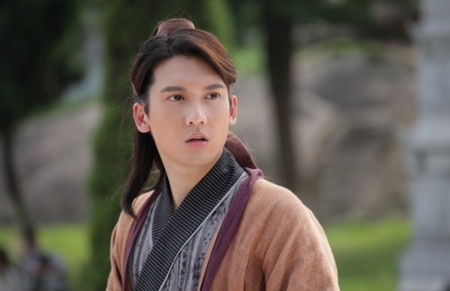 《追鱼传奇》关智斌一秒变18 成呆萌系书生