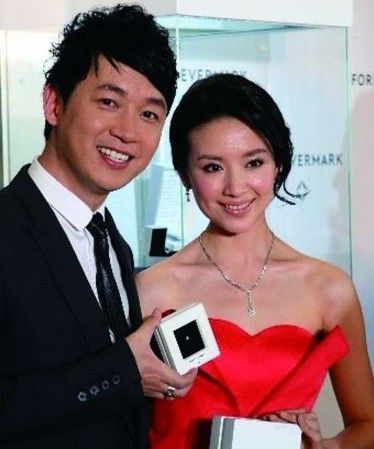 潘粤明诉董洁经纪人案开庭:两人婚姻还具有合法性