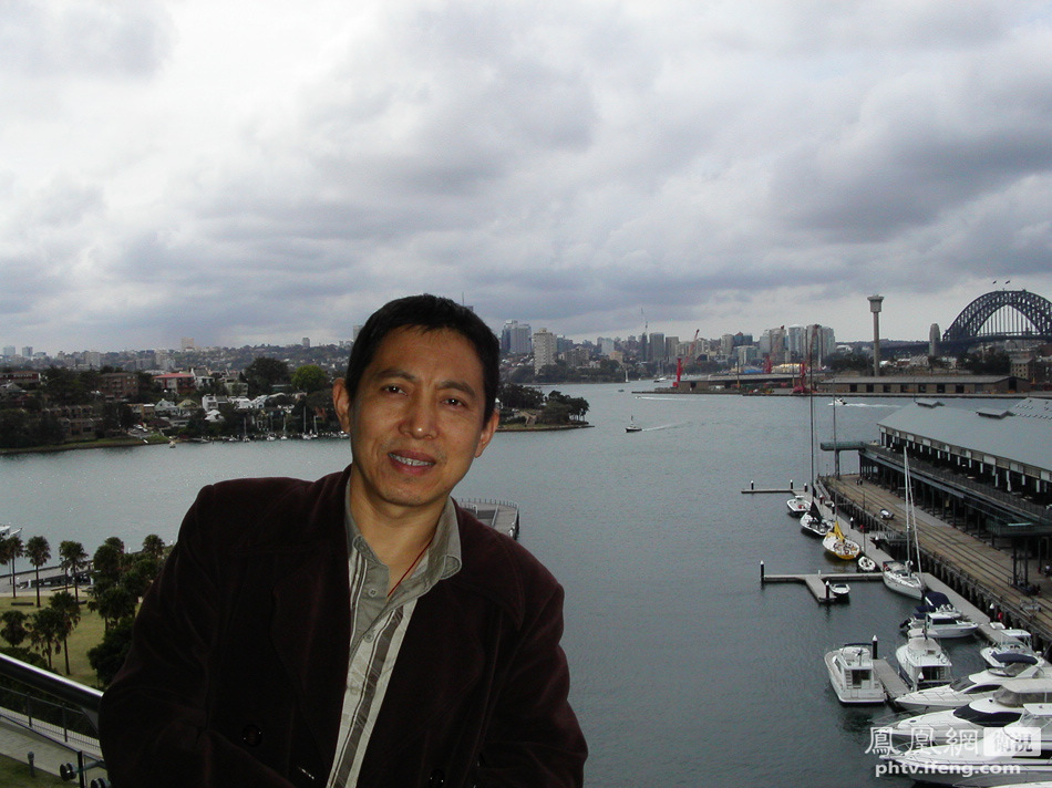 吕宁思世界采风行