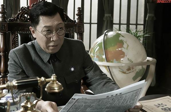 韩童生《渗透》剧照曝光 展露威严霸气[高清大图]