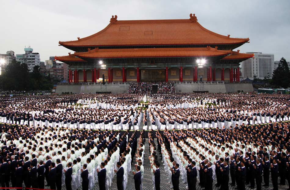 慈济全球万人浴佛大典震撼现场