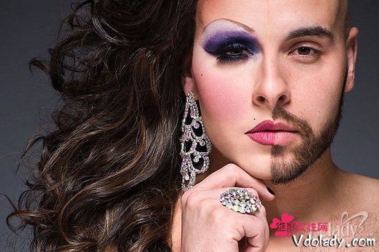男人秀半脸魅惑彩妆绝对视觉盛宴刺激