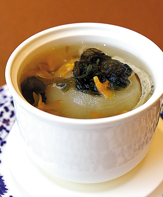 天籽兰花炖肉汁汤