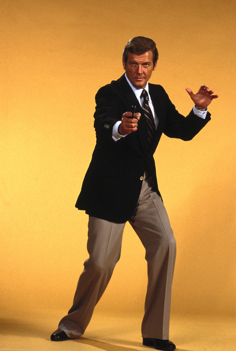 想看只当了一任就被赶下台的邦德吗?就是本片.