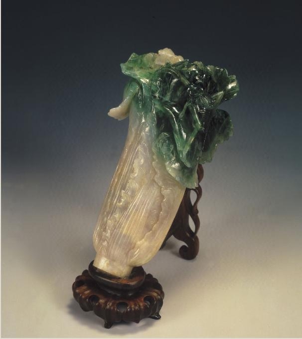 台湾故宫博物院的镇馆之宝之一,翠玉白菜.