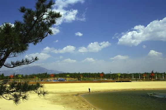 泰安天颐湖金沙滩