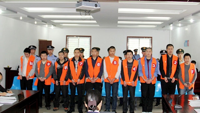 湖北郧西一政协常委夜总会械斗致人重伤系当地首富