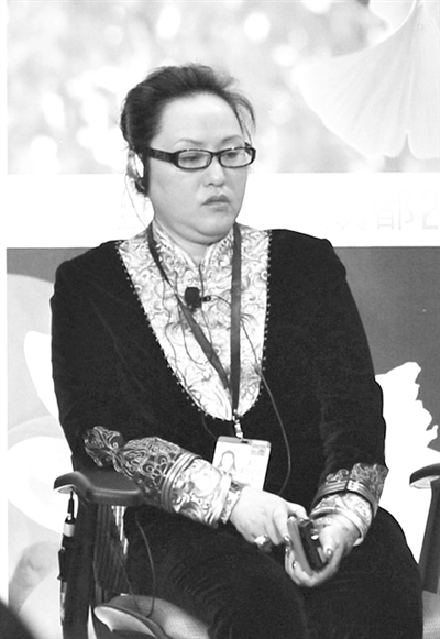 媒体称四川被查女富豪何燕与李春城等人关系密切