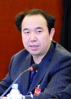 大力推动蒙医蒙药事业发展