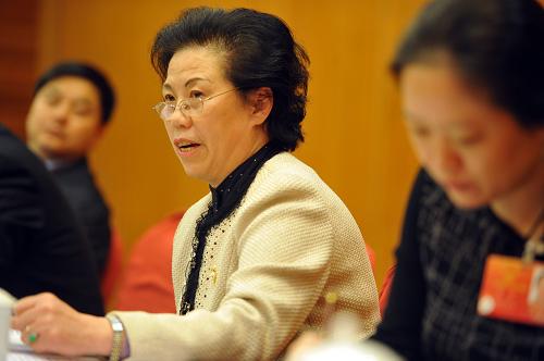 来自安徽的全国人大代表汪春兰表示,要加强基层医院特别是乡镇医院的