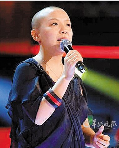 "光头妹"王韵壹唱爵士韵味十足