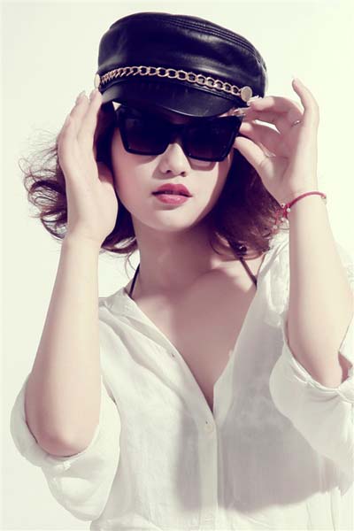 曝张贵英海量艺术照90后成悍匪背后的女人图