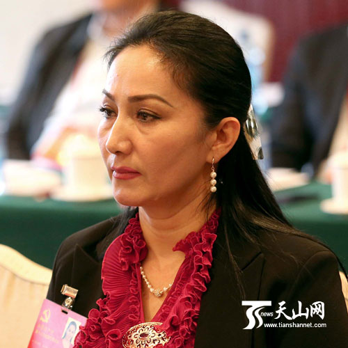 吐尔逊娜依?依不拉音江:把根牢牢扎在基层