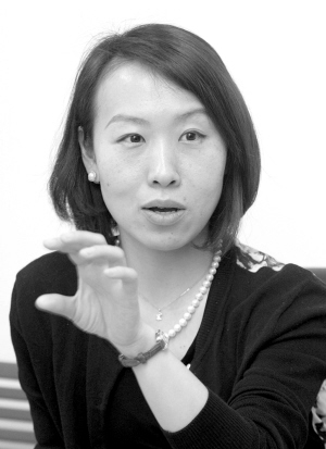 35岁的天意天映总经理周晓华是来自江苏的四川媳妇,大学学的计算机,曾