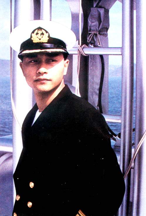 冯绍峰黄晓明张国荣陈冠希40位男星军装谁最帅