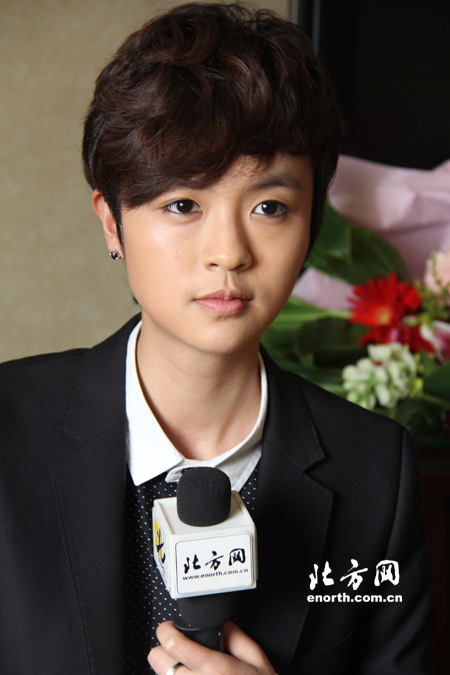 代悦变身评委希望新花儿更加有个性视频