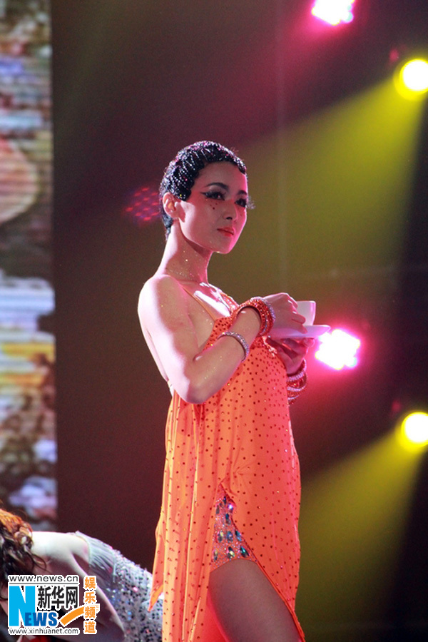 黄曼舞林大会夺冠拉丁舞后众望所归图