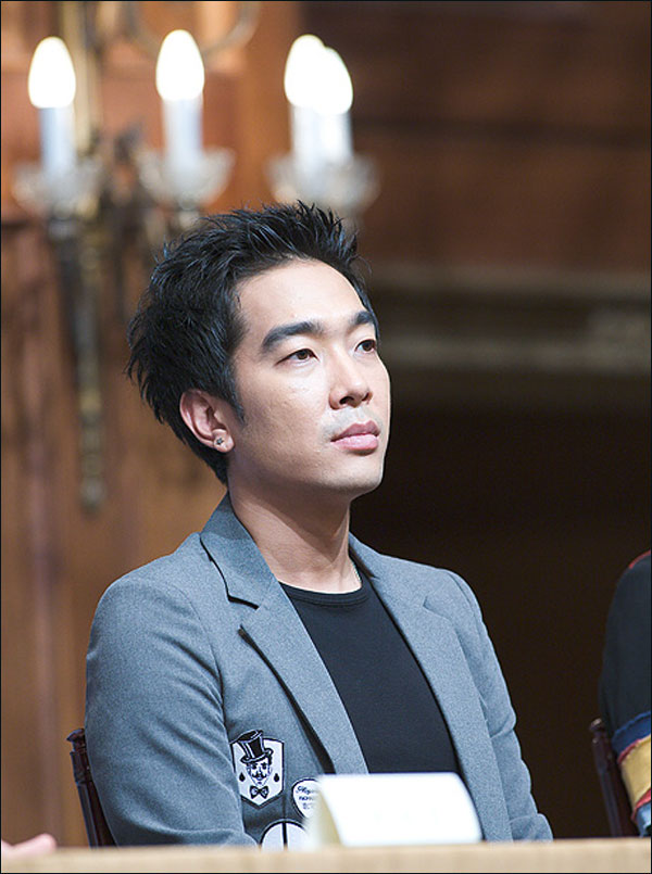 高英旭强奸案最新动态 与17岁受害人部分短信曝光(图)