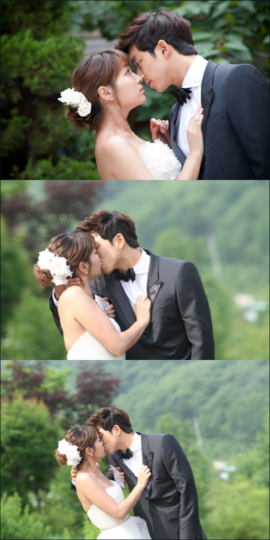 《big》曝孔侑李敏贞浪漫婚纱照 二人热情拥吻(图)