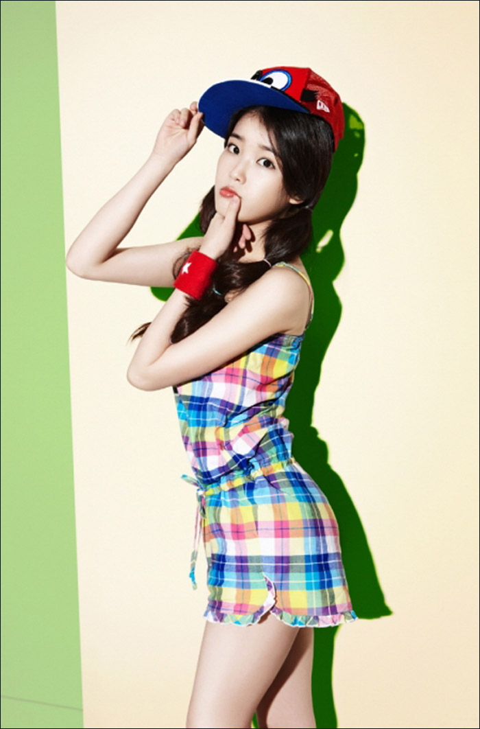 90后萝莉iu运动风写真清新自然活力一夏高清