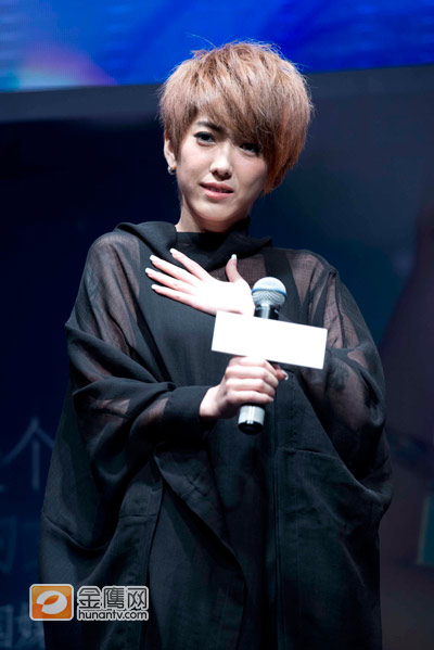 刘忻首发ep李斯捧场遭何炅王栎鑫调侃择爱话题