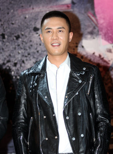 北京青年接棒经适男杜淳上演坏小子狂欢