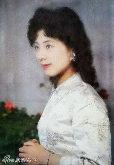 组图:59岁关牧村昔日青涩照曝光