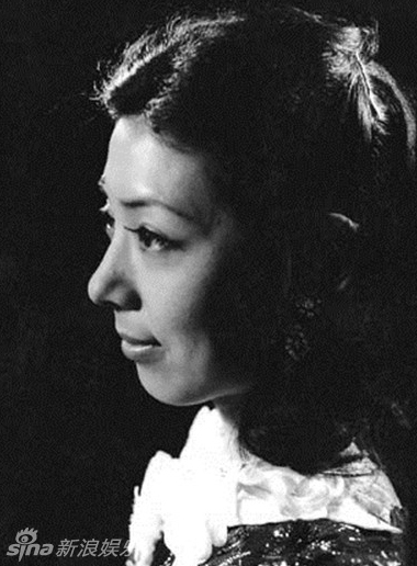 组图:59岁关牧村昔日青涩照曝光