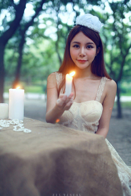 马诺《好想》mv剧照.