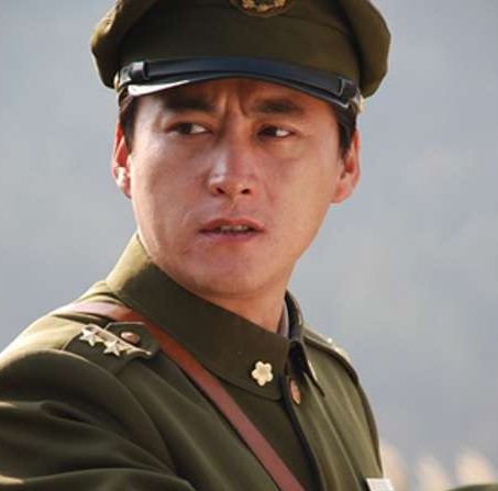 谍战大剧《神秘人质》杀青 刘小锋终"获释"(图)