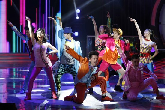 双孖jl表演《护花使者》