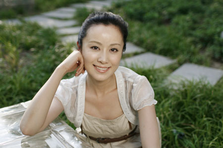 《买房夫妻》热播 "现实派"席与立有房不用愁