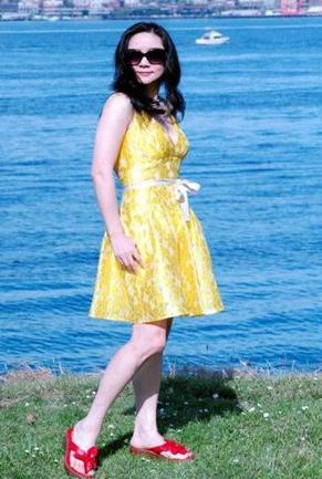 87版宝钗张莉谈包养就算去卖鸡蛋也不会被包养