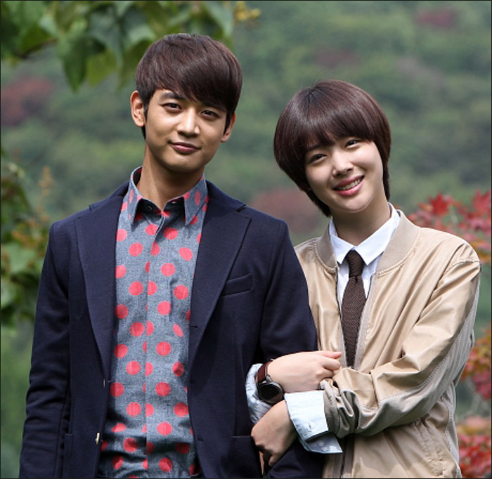 致美丽的你曝李雨雪莉戏水剧照男二火速上位