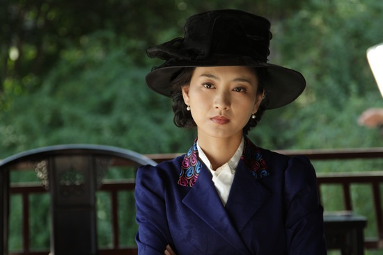 斓曦《九死一生》杀青 今年已完成三部作品(图)