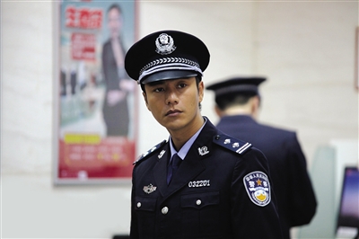 陈坤"荣升"刑警队长